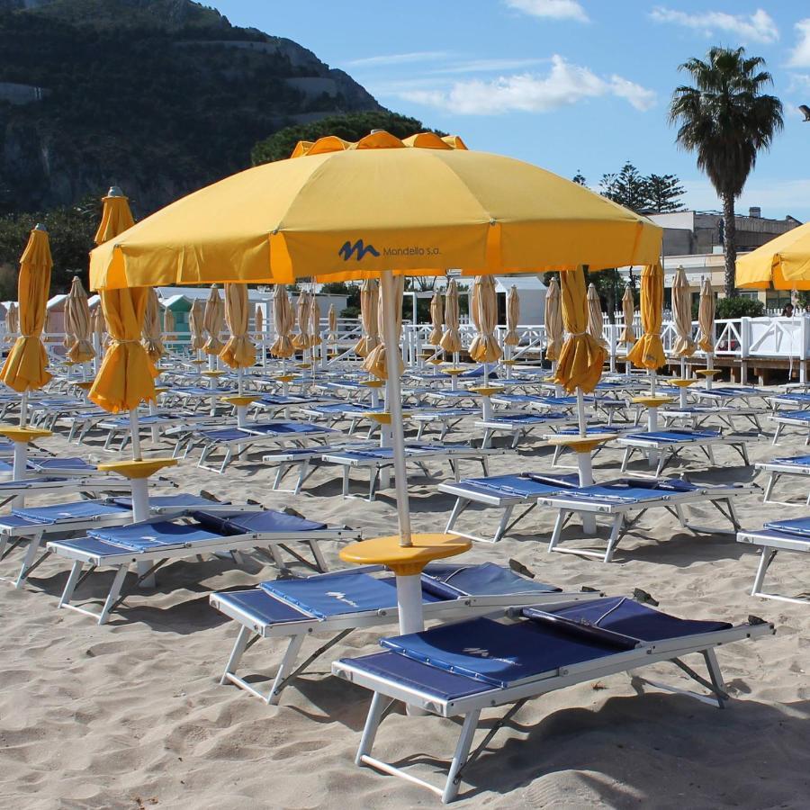 Casa Viola Elegante E Sul Mare Di Mondello Apartment Palermo Bagian luar foto